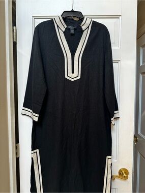 Karen Kane Black Long-Sleeve Tunic Dress with Cream Trim